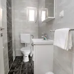 Lovely 2-bed In Okrug Gornji * Округ Горни